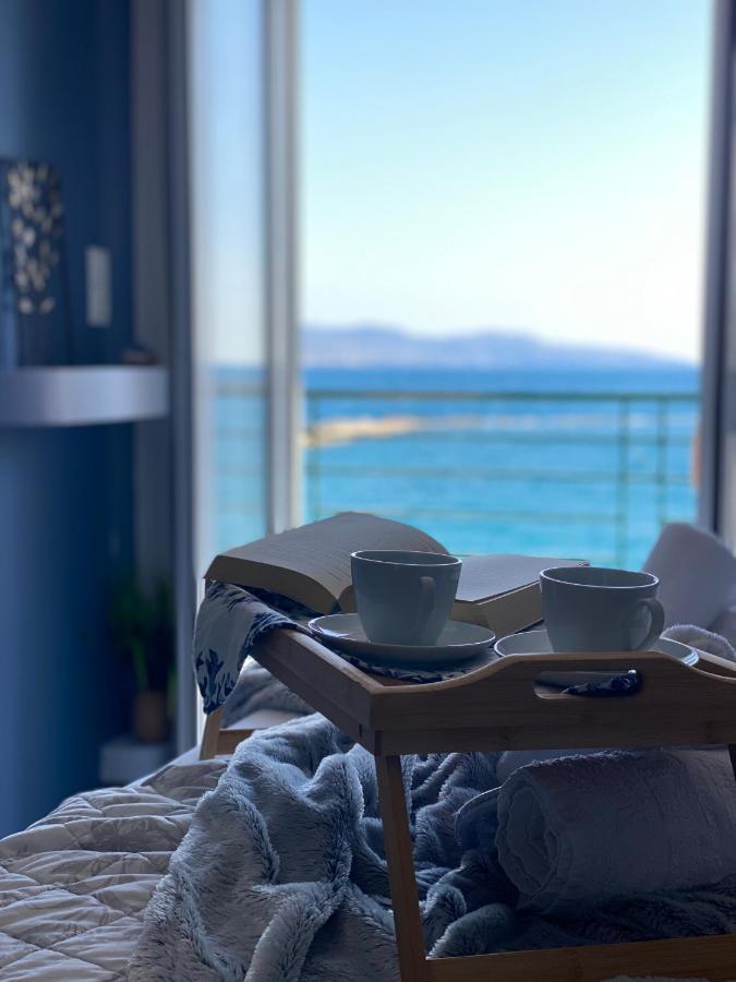 Seafront Kalamata Haven - Blue Luxury Suite Екстер'єр фото